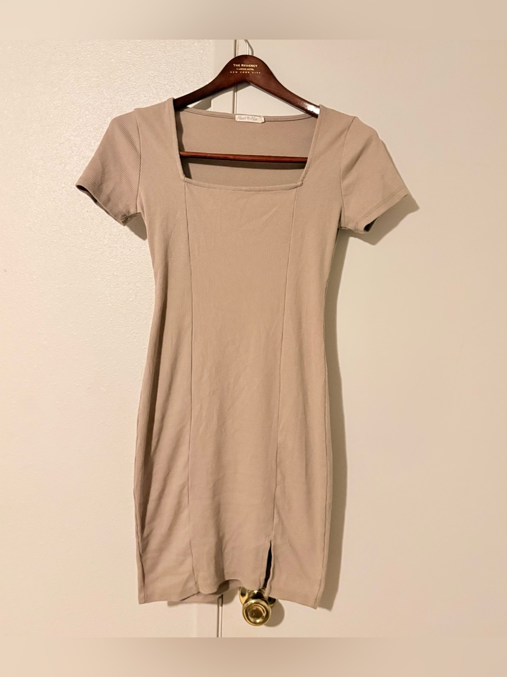 Heart Hips Woman’s Medium Square-Neck Short Sleeve Mini Dress W/ Thigh Slit